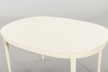 A dining group of 7 pieces by Carl Malmsten for Bodafors from the second half of the 20th century.