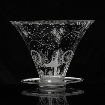 Edward Hald, a Swedish Grace "Fyrverkeri" (Fireworks) engraved glass bowl with a plate, Orrefors, Sweden, 1925, model 248.