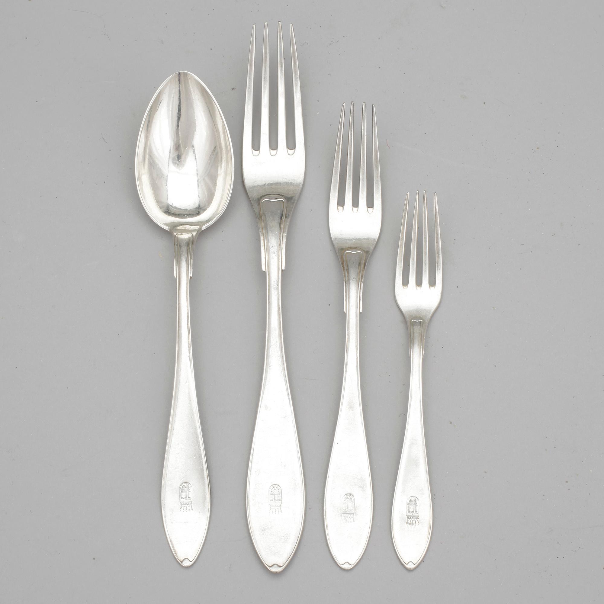 BESTICK, 23 delar, silver, A G Dufva, Stockholm, bl.a. 1913, vikt 986 gram.