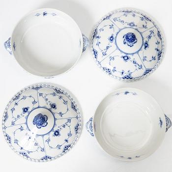 Royal Copenhagen, terriner med lock, ett par, "Musselmalet Helblonde", Danmark, 1979-83.