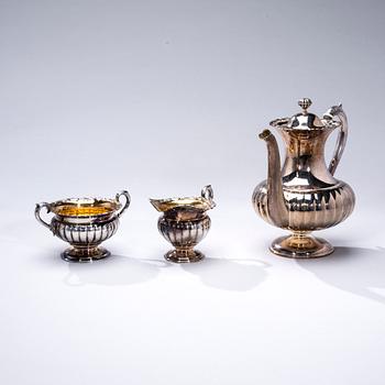 KAFFEKANNA, SOCKERSKÅL OCH MJÖLKKANNA, silver, Kultakeskus, Tavastehus 1971, vikt 804 g.