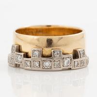 Claës E. Giertta, ring 18K gold and white gold set with round brilliant-cut and eight-cut diamonds.