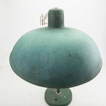 Skrivbordslampa, märkt Liberty. England, 1900-talets mitt.