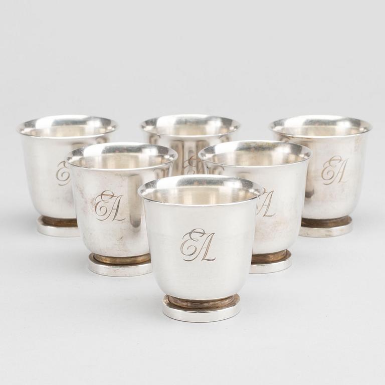 SUPKOPPAR / BÄGARE, 6 st, silver, Carl Fredrik Carlman, 1949.