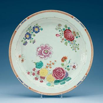 A famille rose charger, Qing dynsaty Qianlong (1736-95).