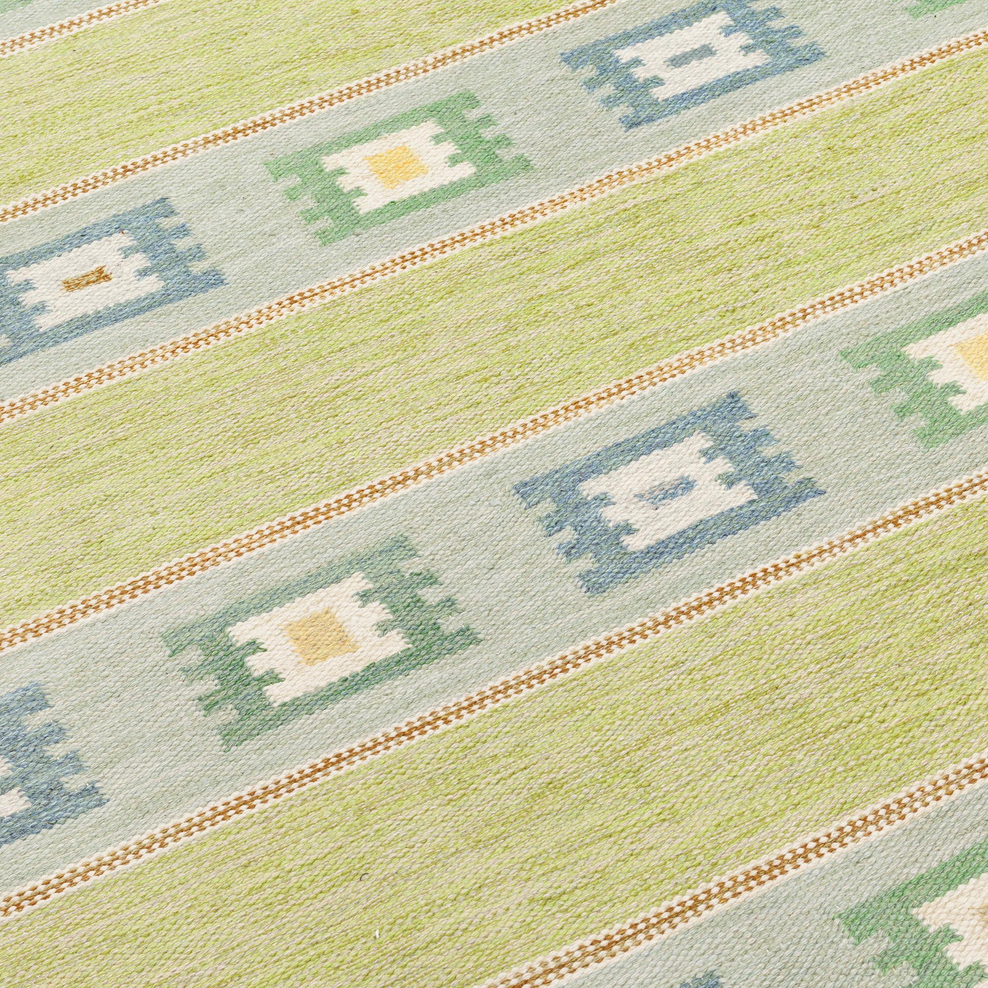 MATTO, flat weave, ca 306 x 202 cm, signed GN. Sweden, first half of the 20th century.