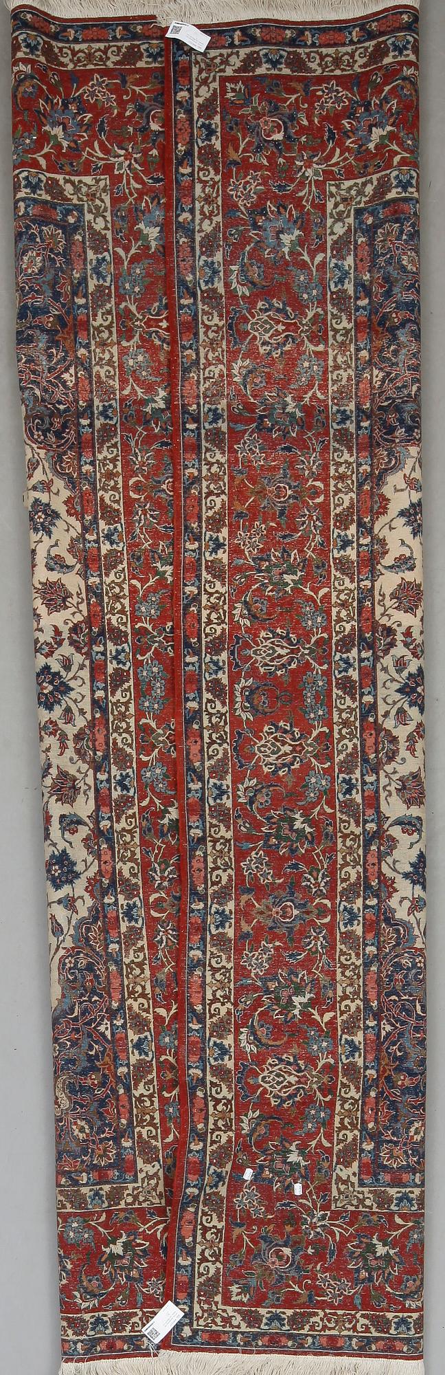 MATTA, semiantik/old, Isfahan, ca 296x211 cm.