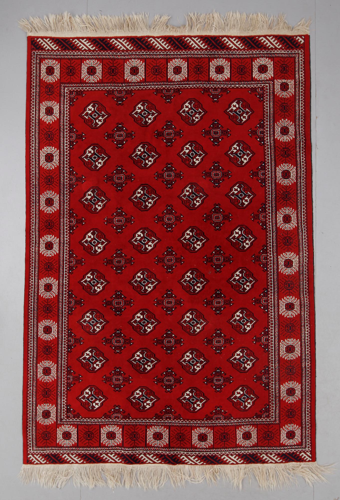 MATTA, Bochara, ca 294 x 197 cm.