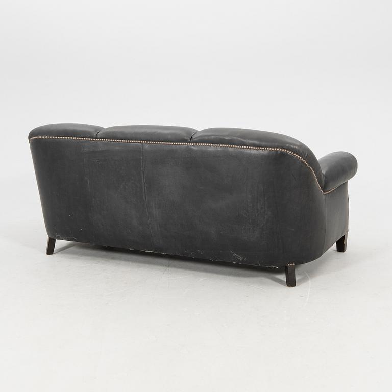 Sofa circa 1900.