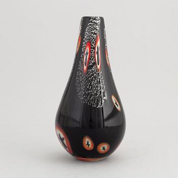 A black pear-shaped glass vase, possibly designed by Alfredo Barbini, Murano, Italy.