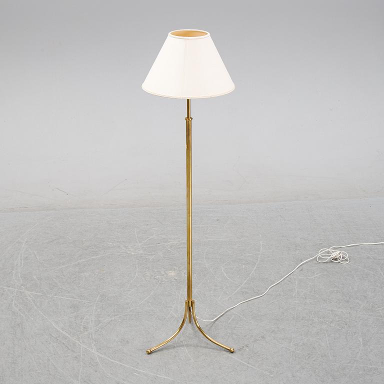 Josef Frank, a model 2326 brass floor light, Firma Svenskt Tenn.