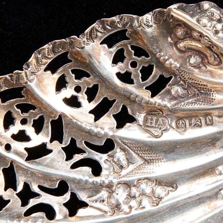 SKÅLAR, 4 st, sterlingsilver, England, Sheffield 1897. Tot vikt 207,5 g.