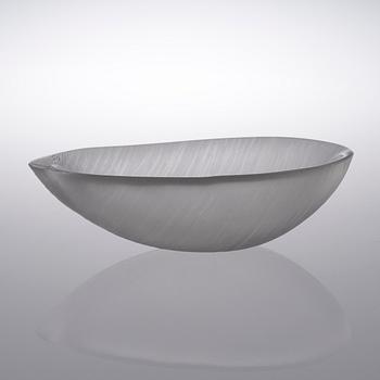 A BOWL. Modell 3372. Signed Tapio Wirkkala, Iittala. Around 1960.