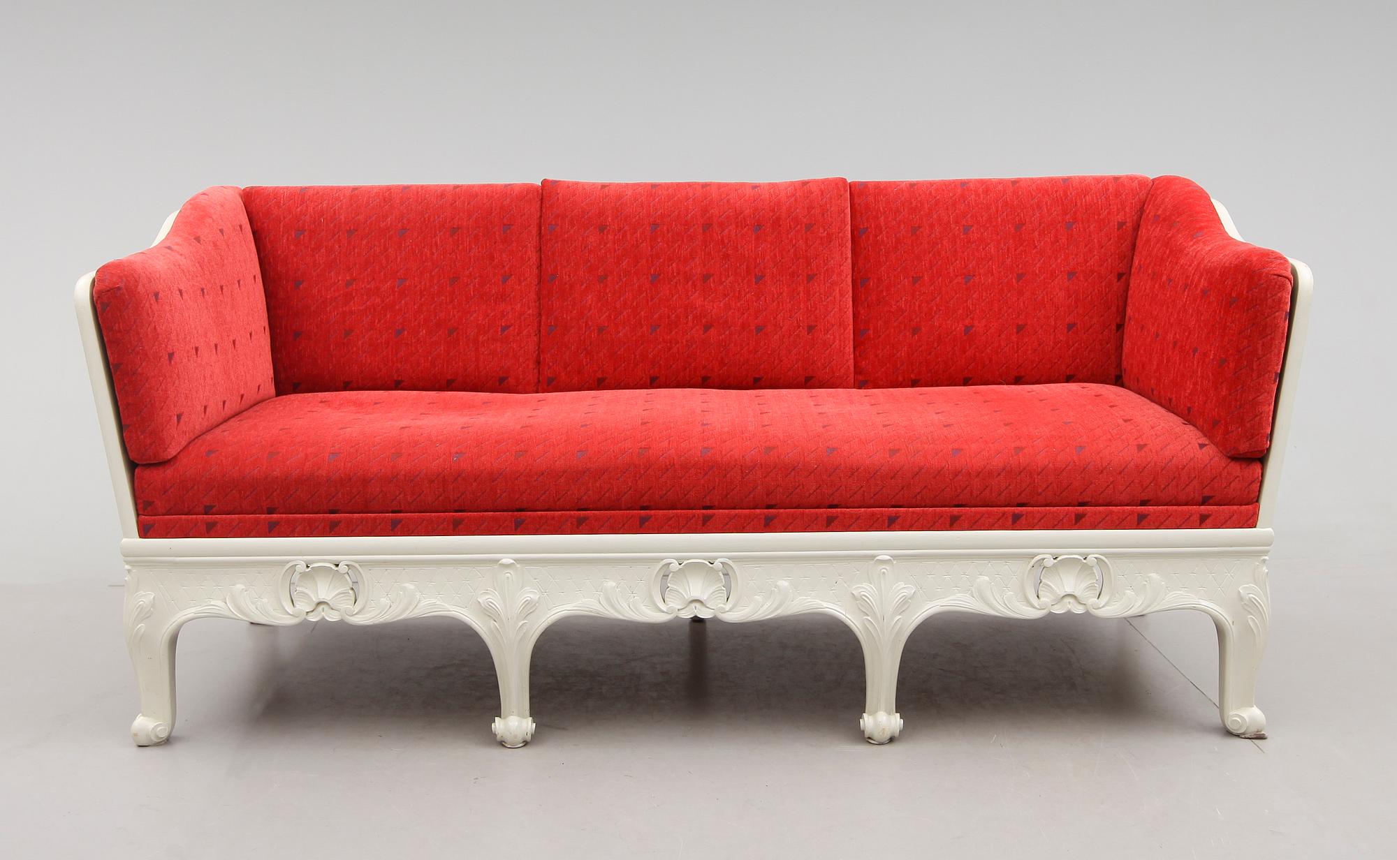 TRÅGSOFFA, rokokostil, 1900-talets första hälft.