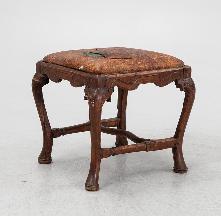 A late Baroque stool, first half of the 20th century.