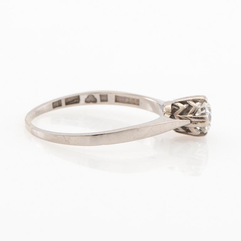 Solitaire ring in 18K white gold with a round brilliant-cut diamond, G. Dahlgren & Co Malmö 1969.