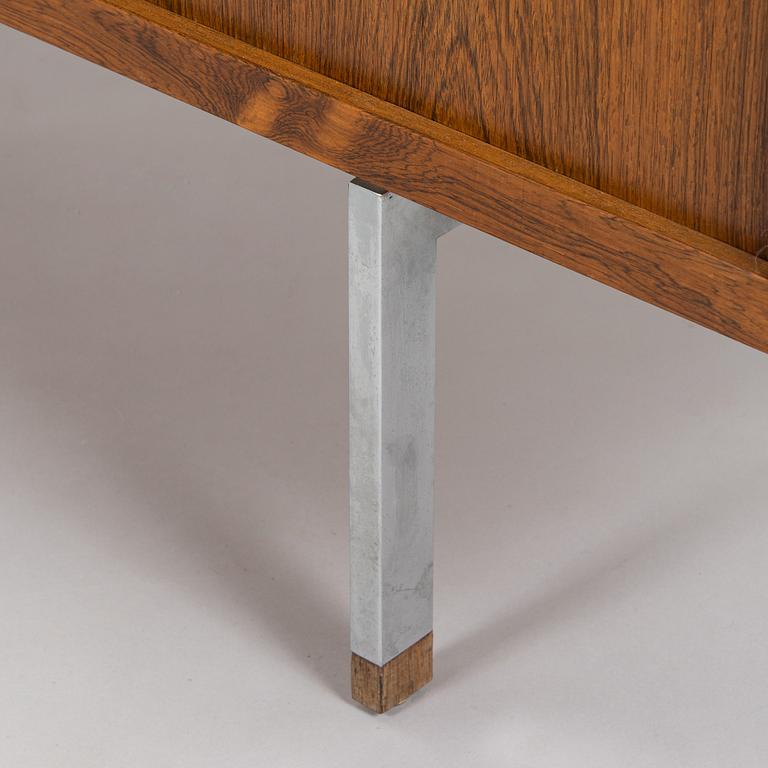 Hans J. Wegner, Senkki, "President", malli RY-25, Ry Møbler, Tanska 1960-luku.