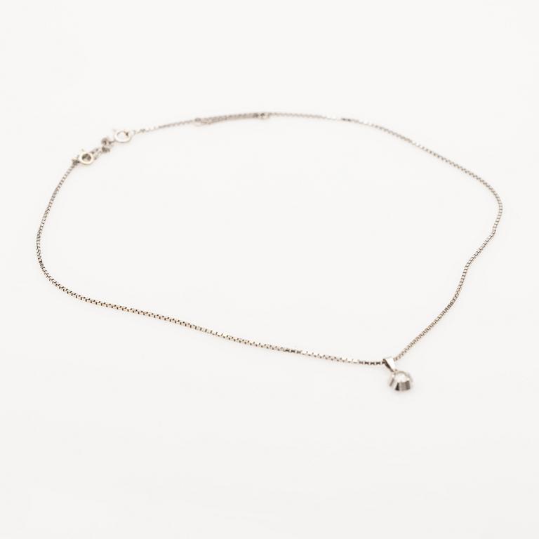 Collier, 18k vitguld med hänge med diamant.