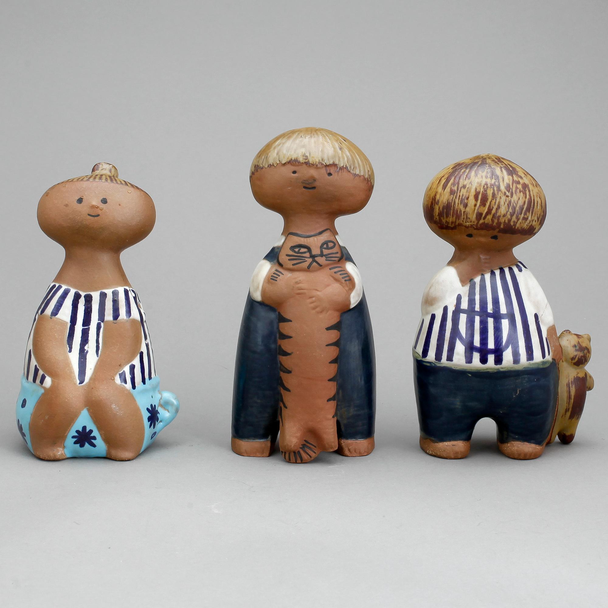 FIGURINER, 3 st, stengods, Lisa Larson, Gustavsberg, 1900-talets andra hälft.