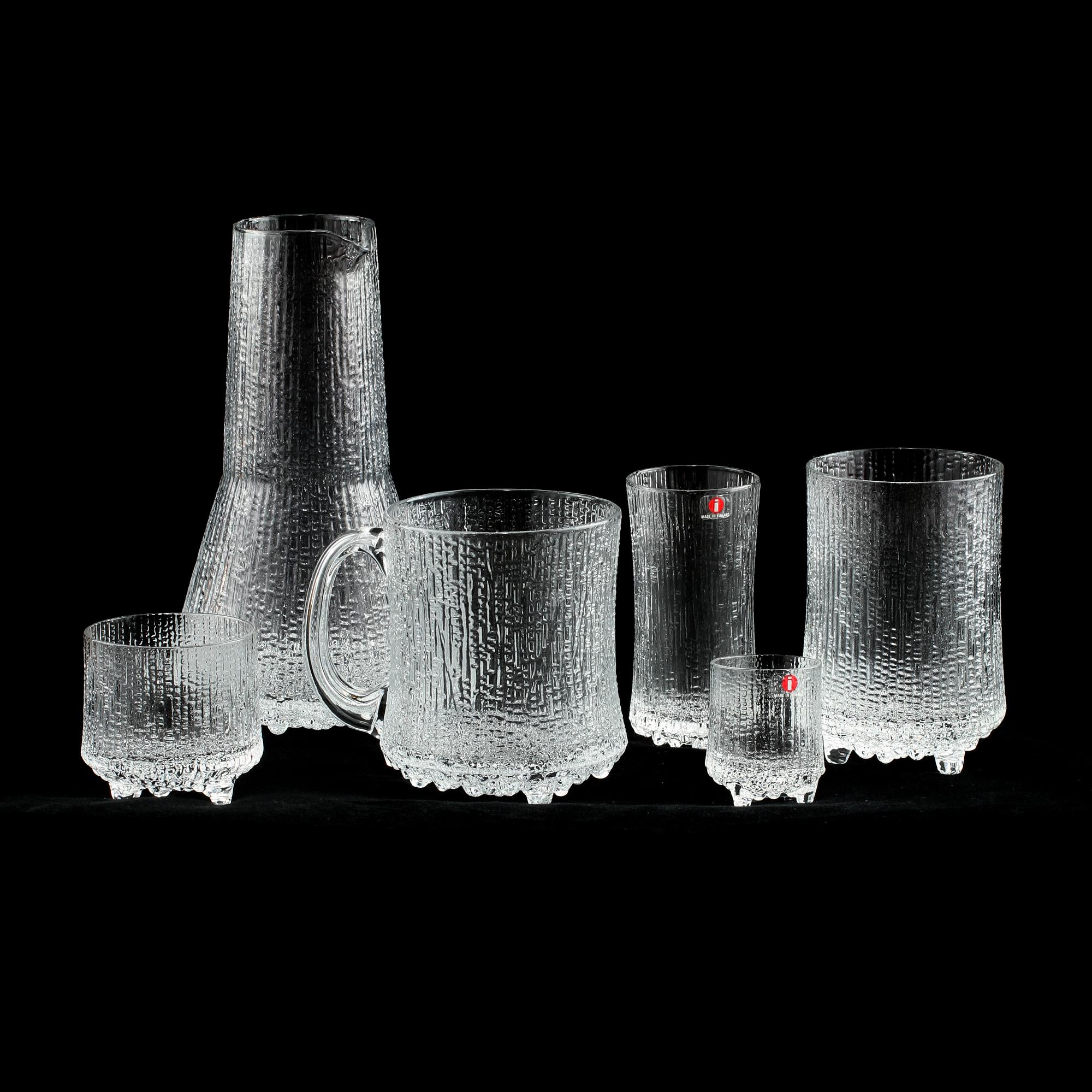 GLASSERVIS, 49 delar, "Ultima Thule", Tapio Wirkkala, Iittala, 1900-talets andra hälft.