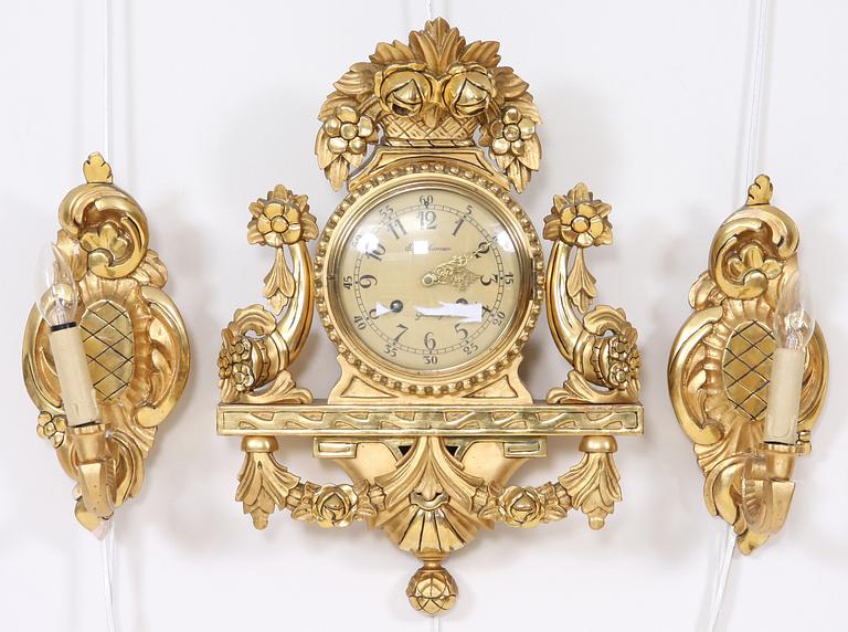 VÄGGPENDYL samt VÄGGAPPLIQUER, ett par. 1900-talets början.