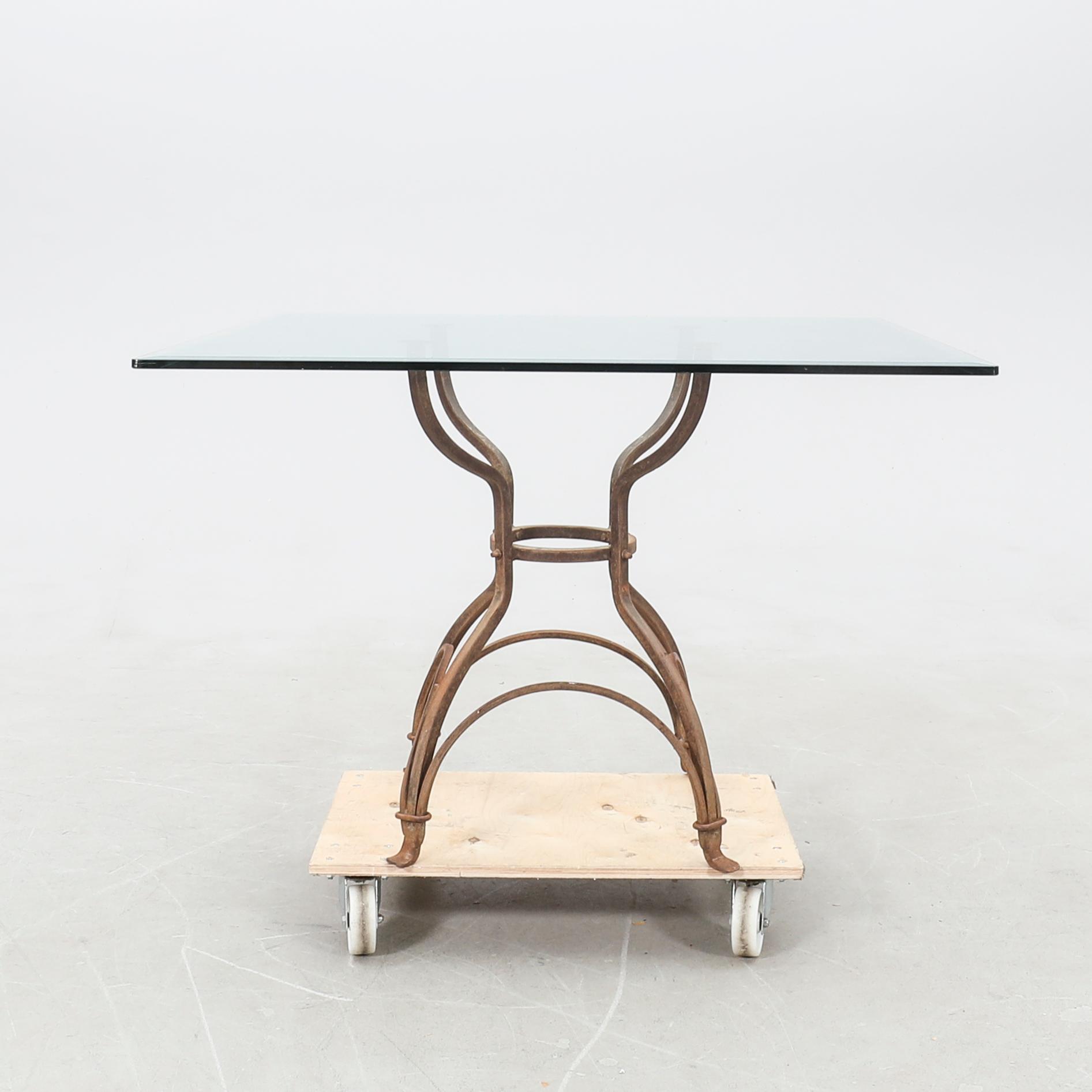 Table from the second half of the 20th century.