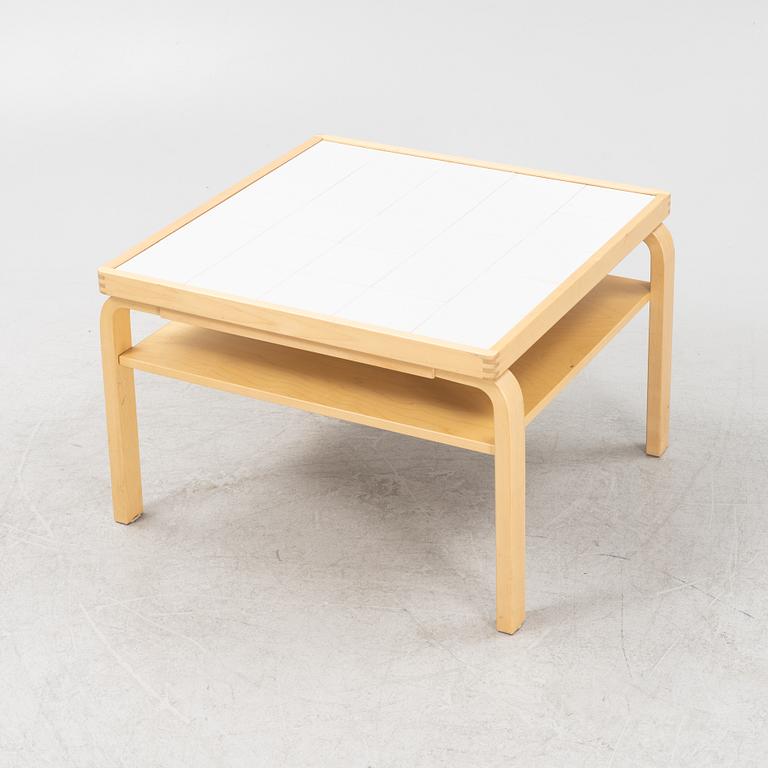 Aino Aalto, a model 910 birch coffee table from Artek.