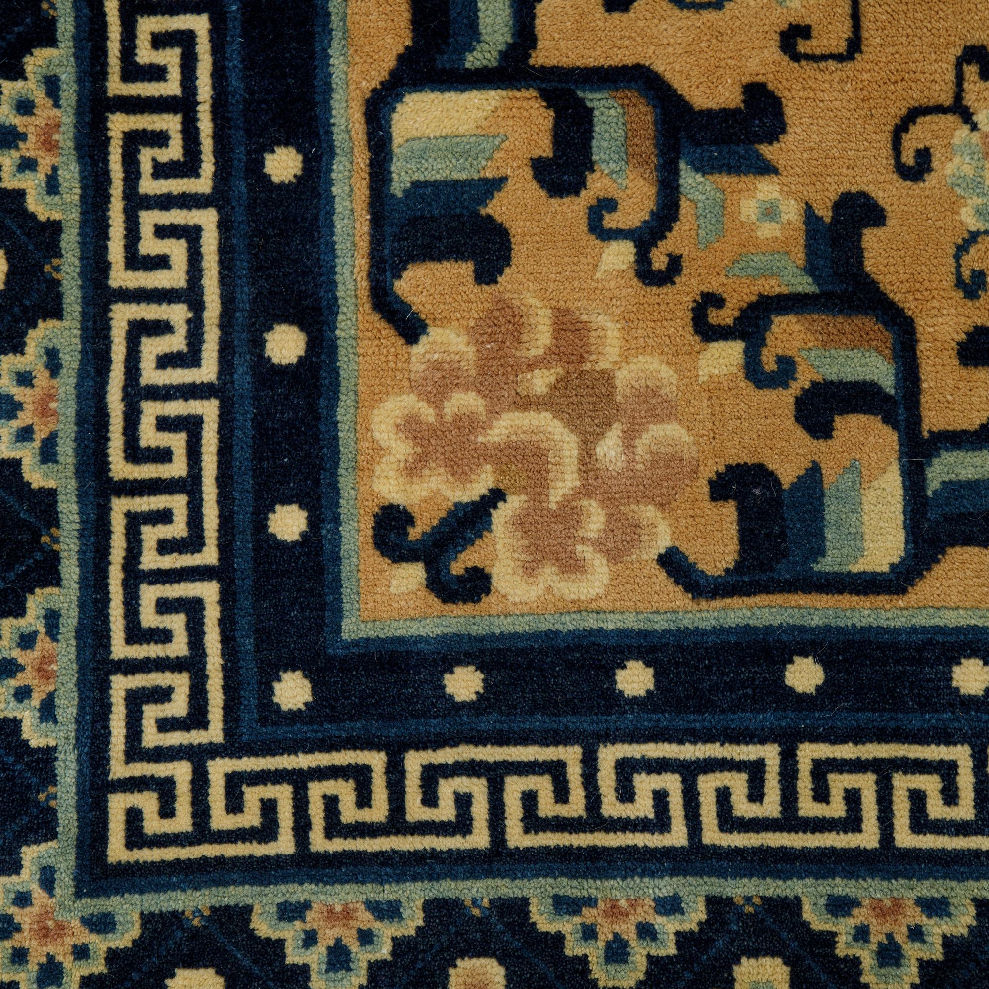 A carpet, semi-antique/Old China, ca 302 x 196 cm.