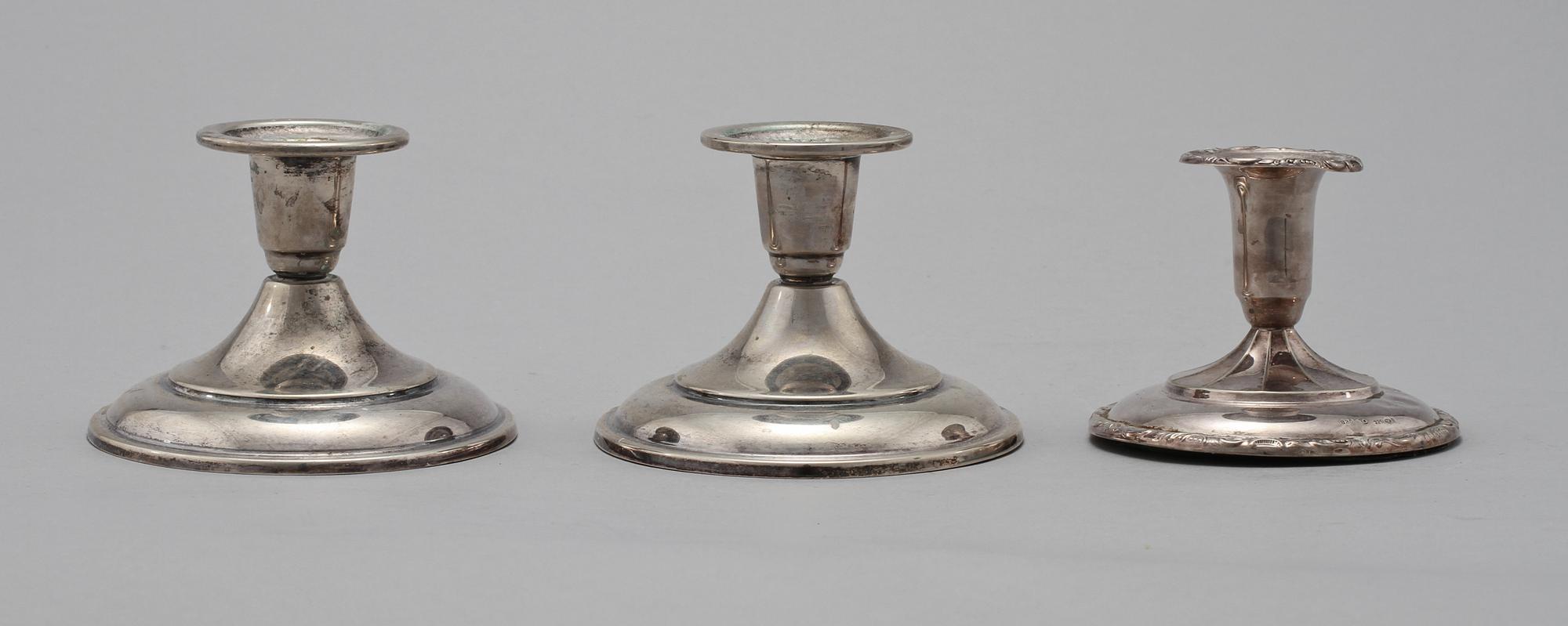 LJUSSTAKAR, 1 + 2, silver, importstämplad respektive K Torndals Juvelerare AB, Stockholm, 1951.
