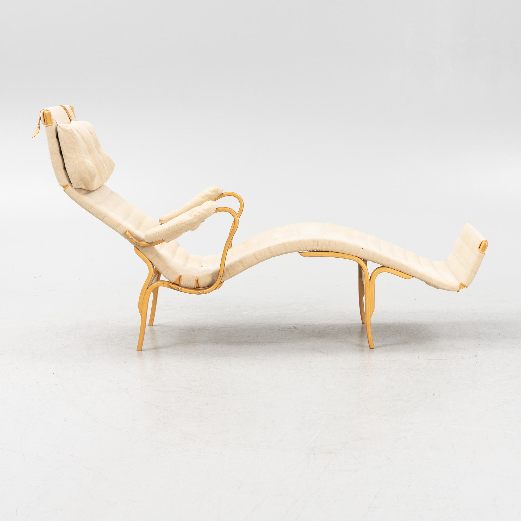Bruno Mathsson, Lounge Chair, "Pernilla", Firma Karl Mathsson, 1959.