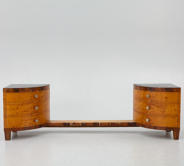 An Art Déco dressing table with large mirror, 1930's.