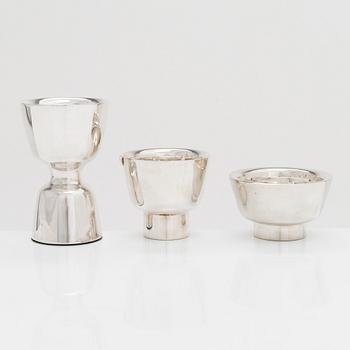 Pekka Piekäinen, a silver beaker, sugar bowl and cream jug, Tarkiainen Helsinki 1979.