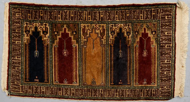 MATTA, Kayseri, 105 x 58 cm.