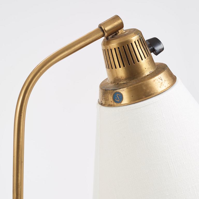 Hans Bergström, golvlampor, ett par, modell "547", ateljé Lyktan, Åhus, 1940-50-tal.