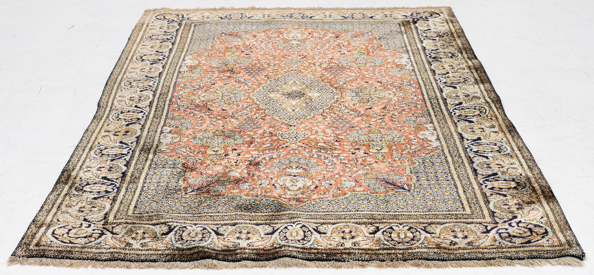 Carpet, Kashmir, approx. 205 x 138 cm.