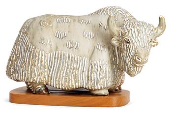 342. A Gunnar Nylund figure of a yak.