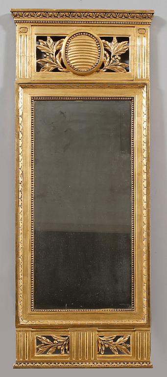 SPEGEL, gustaviansk, omkring år 1800.