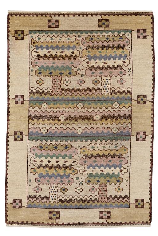 Märta Måås-Fjetterström, Matto, "Lunden", knotted pile, ca 256,5-257,5 x 172-175 cm, signed AB MMF.