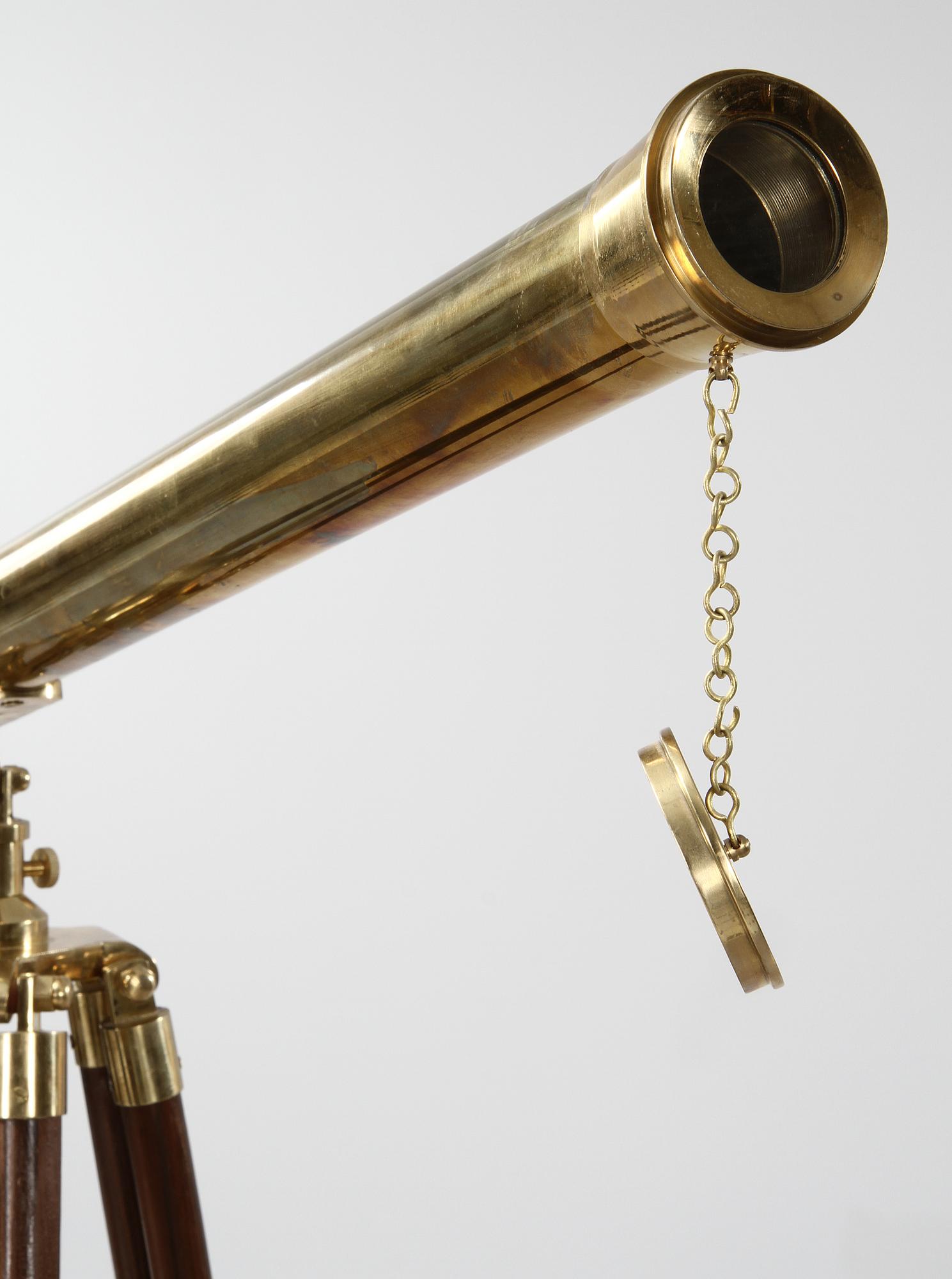 STJÄRNKIKARE, 1900-tal.