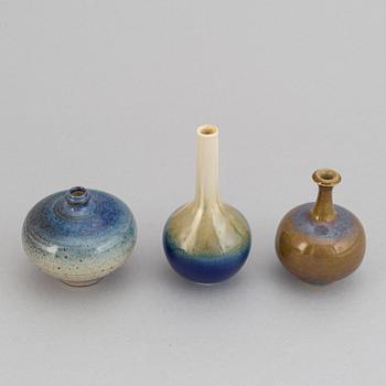 A set of seven stoneware vases, including Bertil Lundgren, Rörstrand, Klase Keramik, Gunnar Anderson and  Yngve Blixt.