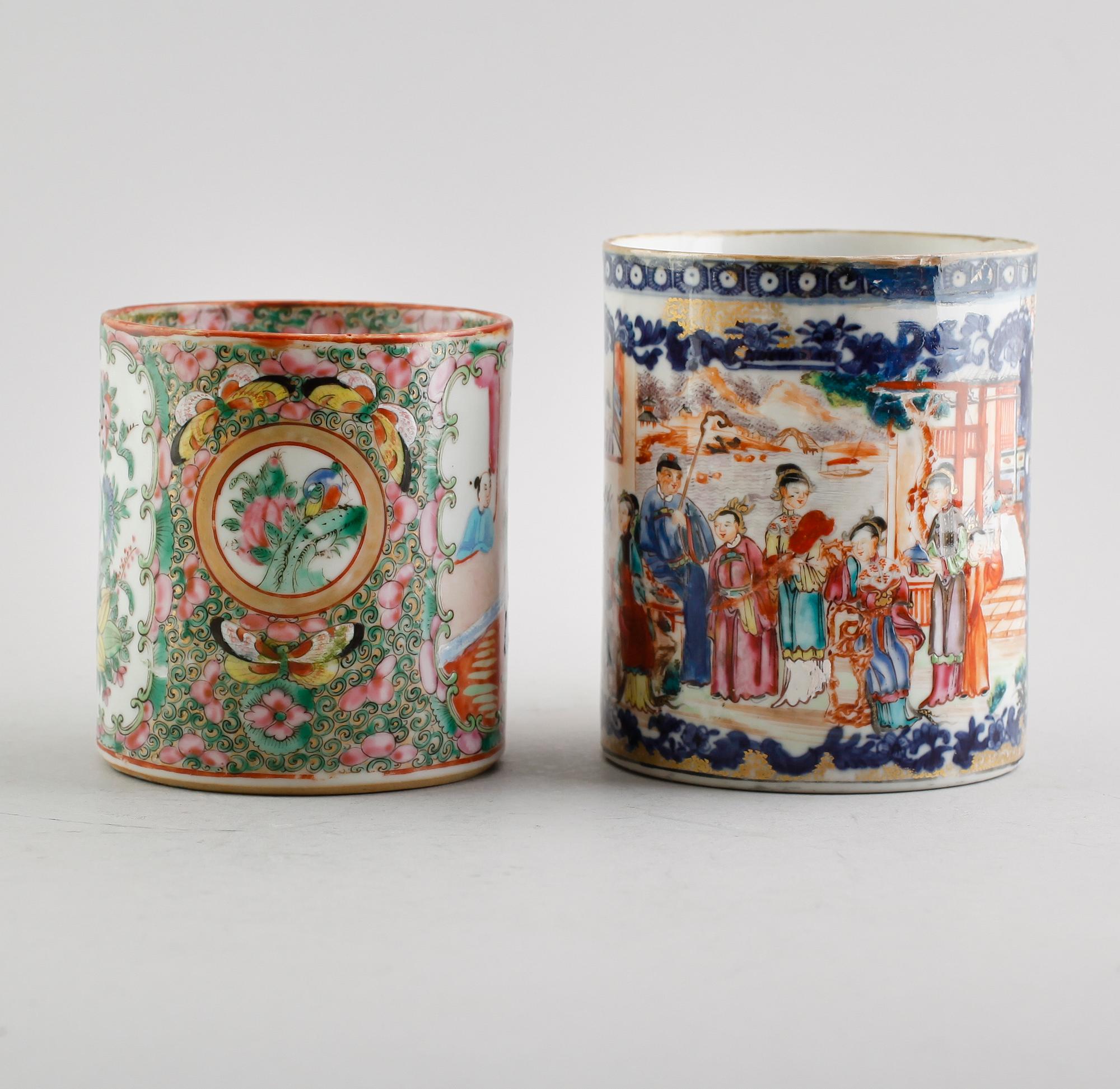 MUGGAR, 2 st samt VAS, porslin, Kina, 1700-/1800-tal.
