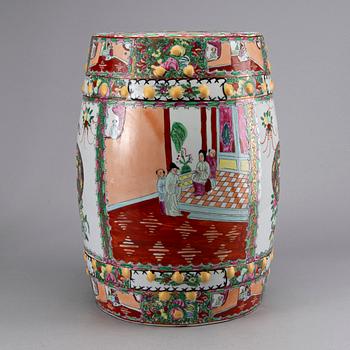 TRÄDGÅRDSPALL, porslin, Kina, 1900-tal.