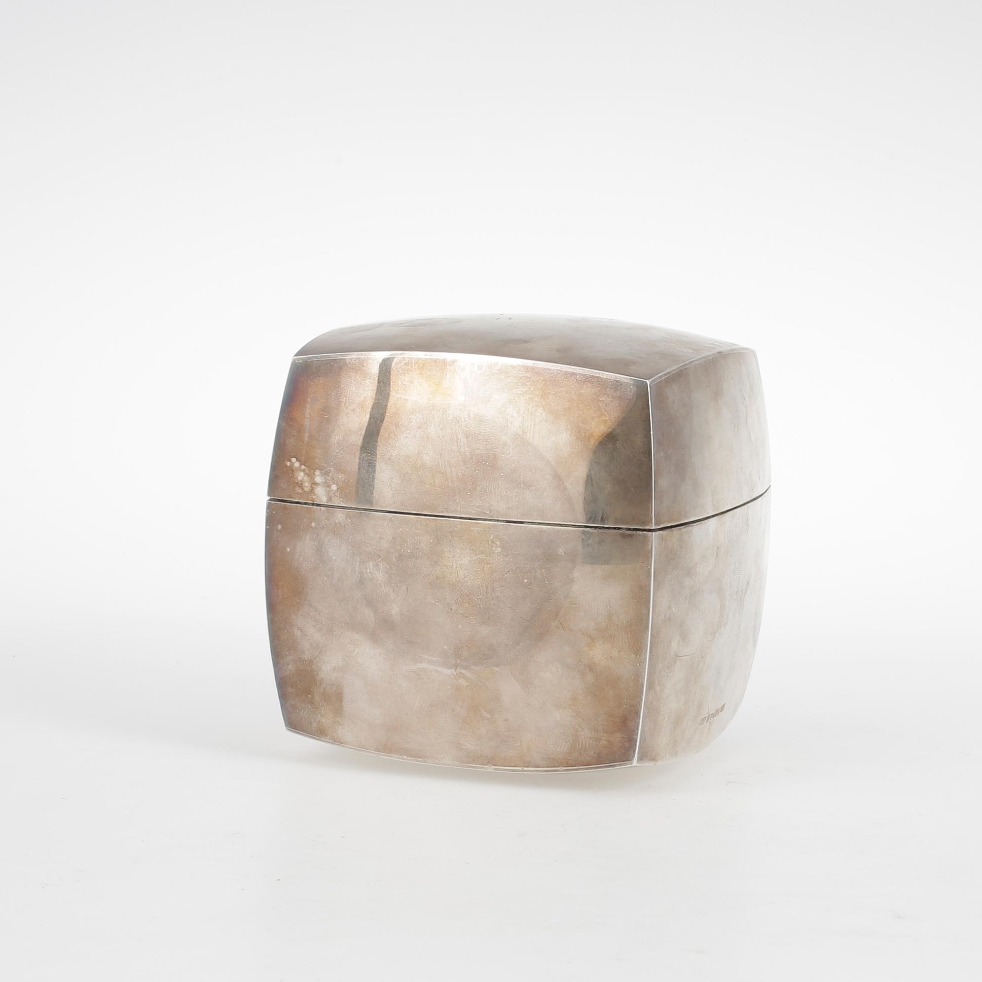 ASK, sterlingsilver, Staffan Nilsson, Falun 1989. Vikt 509 gram.