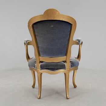 FÅTÖLJ, rokokostil, 1900-talets första hälft.