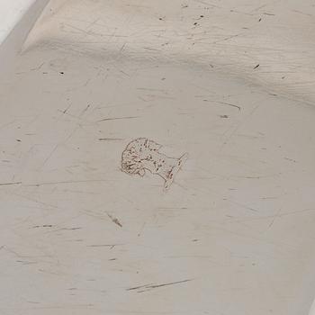 A pair of silver plated serving dishes with covers, first half of the 20th Century.