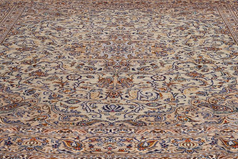 A carpet, Keshan, ca 416 x 310 cm.