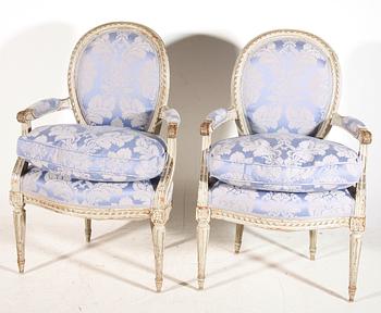 FÅTÖLJER, ett par, gustaviansk stil, tidigt 1900-tal.