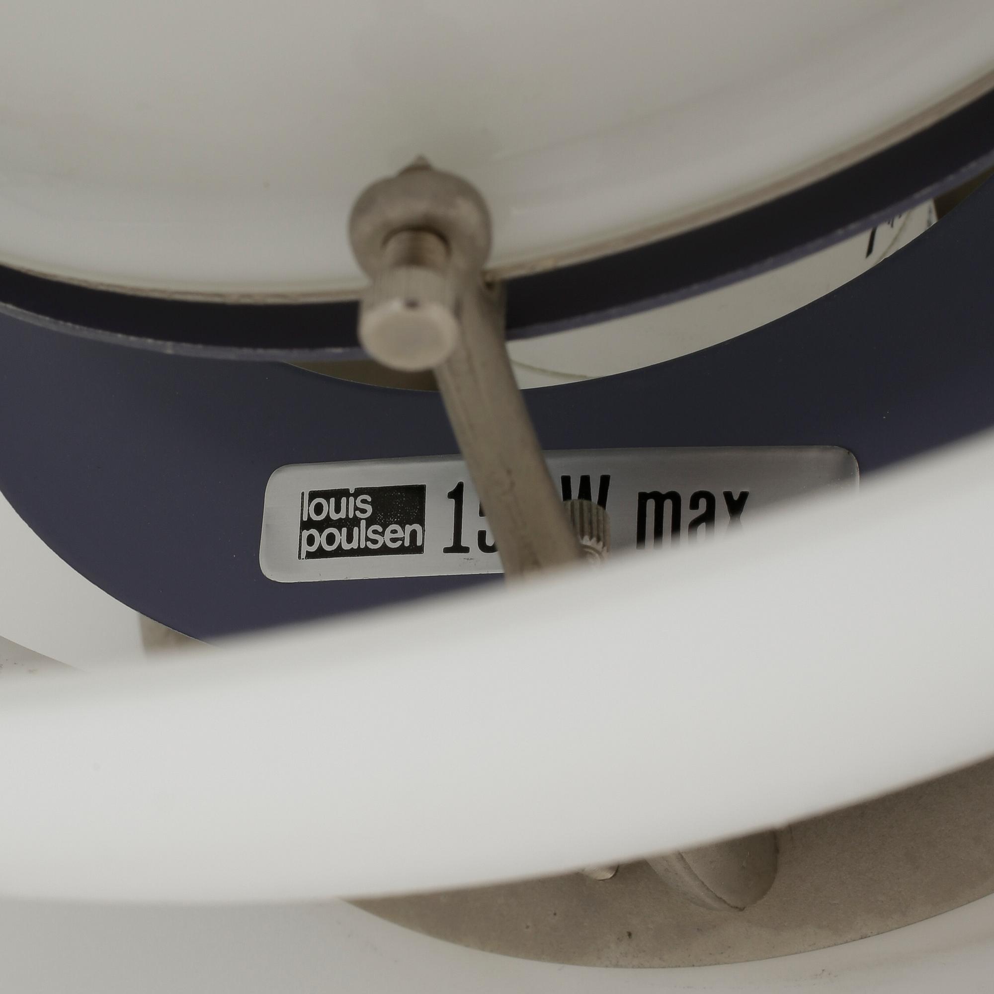 TAKLAMPA, "PH-4½-4", Poul Henningsen, Louis Poulsen. Höjd 42 cm.