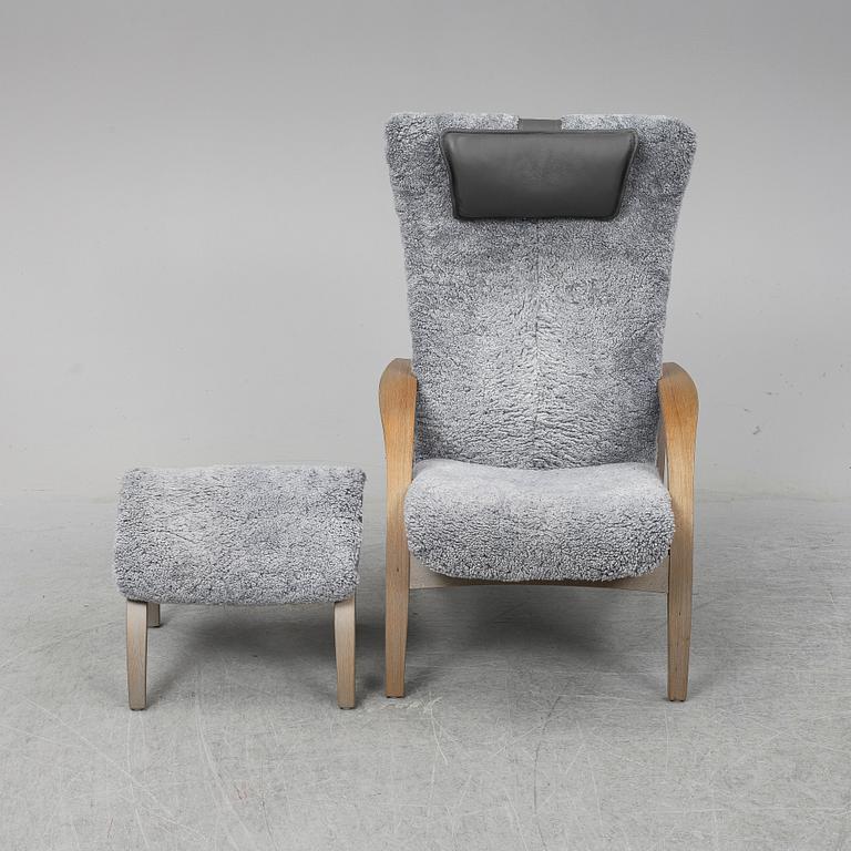 A 'Delta Adventure' easy chair with foot rest, Brunstad, Norge.