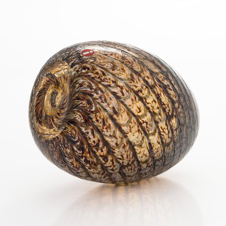 Oiva Toikka, årsägg 2013, signerat O. Toikka Nuutajärvi SSKK 2013 numrerad 83/250.